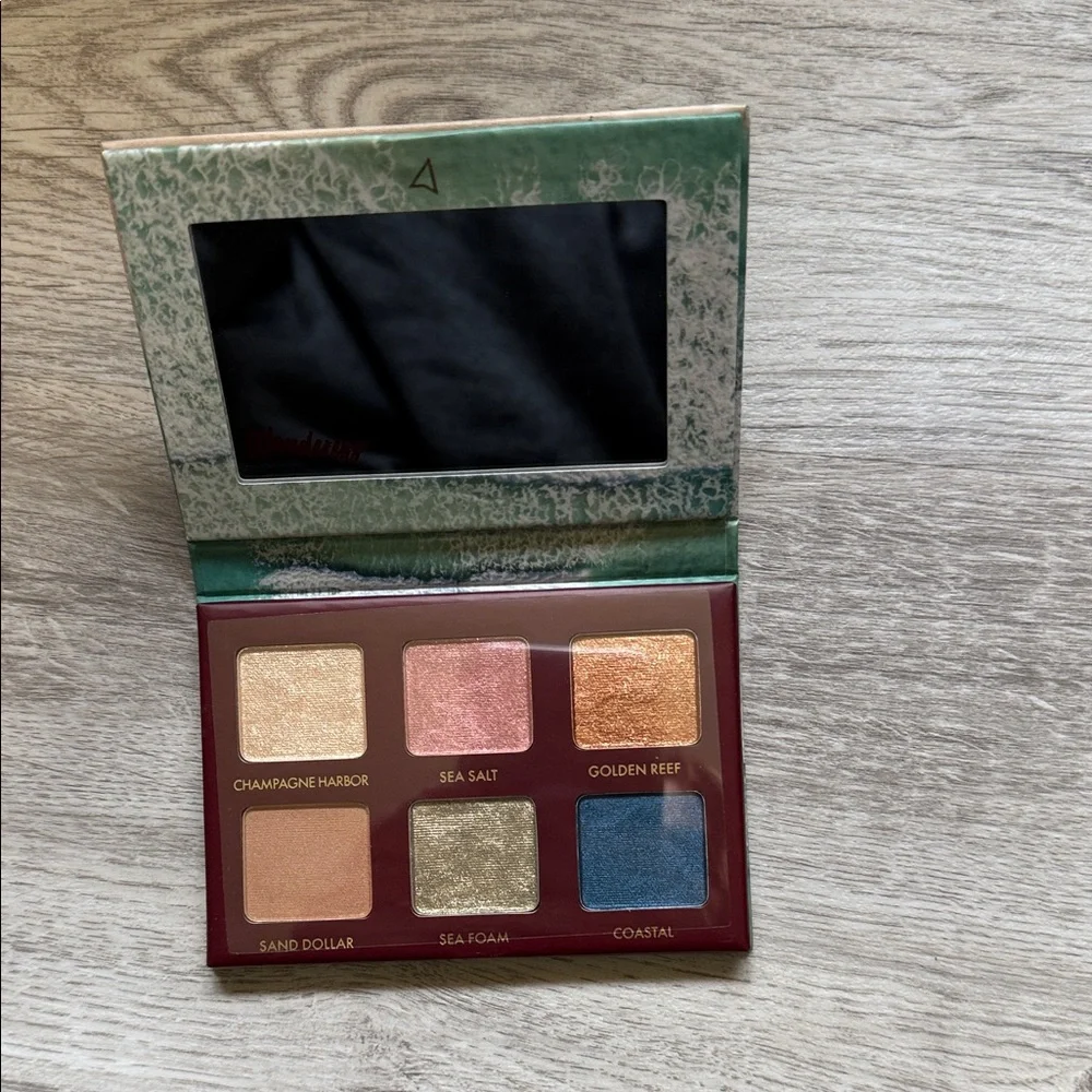 Wander Beauty Wanderess Seascape Eyeshadow Palette
